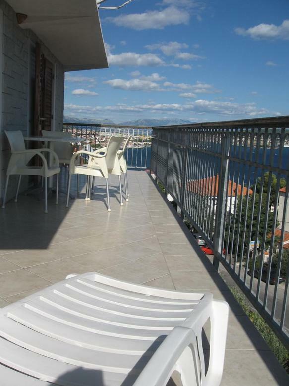 Apartment With Splendid Sea View Trogir Exteriér fotografie
