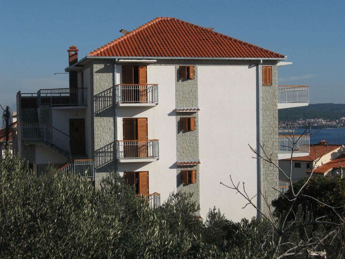 Apartment With Splendid Sea View Trogir Exteriér fotografie